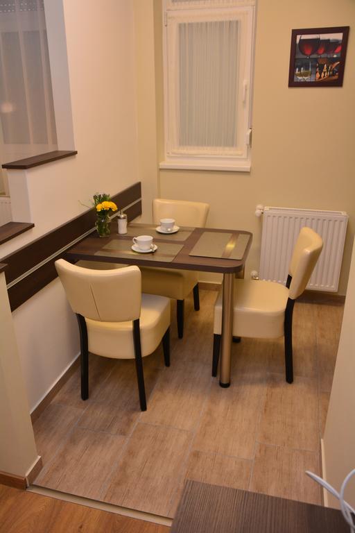 Bodza Apartmanok Eger Buitenkant foto